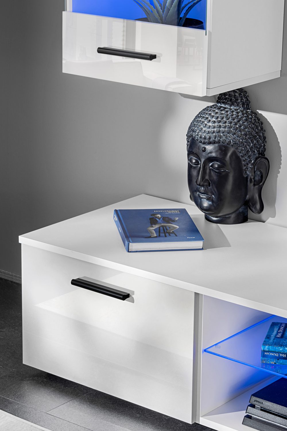 Varallo RTV Möbel Set, Weiß/Weiß LED-Beleuchtung Blau – Bild 5