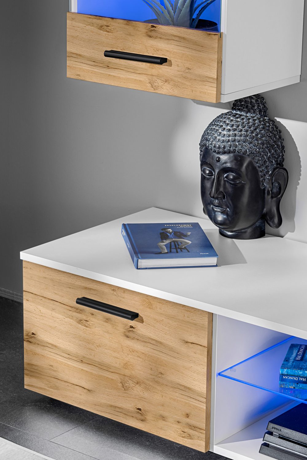 Varallo RTV Möbel Set, Wotan/Weiß LED Beleuchtung Blau – Bild 5