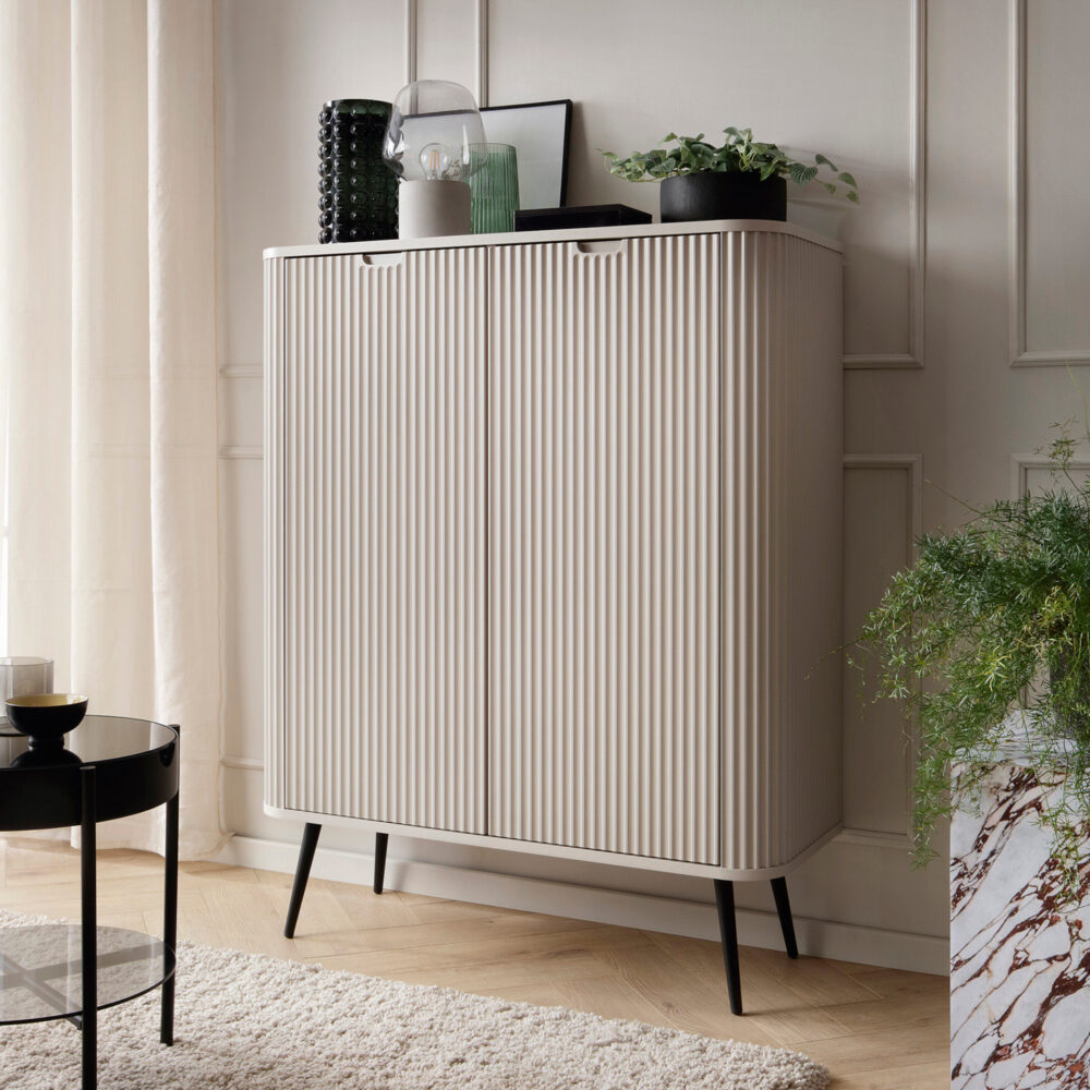 Kommode MORDEN K103 – Kaschmir – Riffel-Fronten – Breite 103 cm, Höhe 129 cm, Tiefe 39 cm – Bild 2