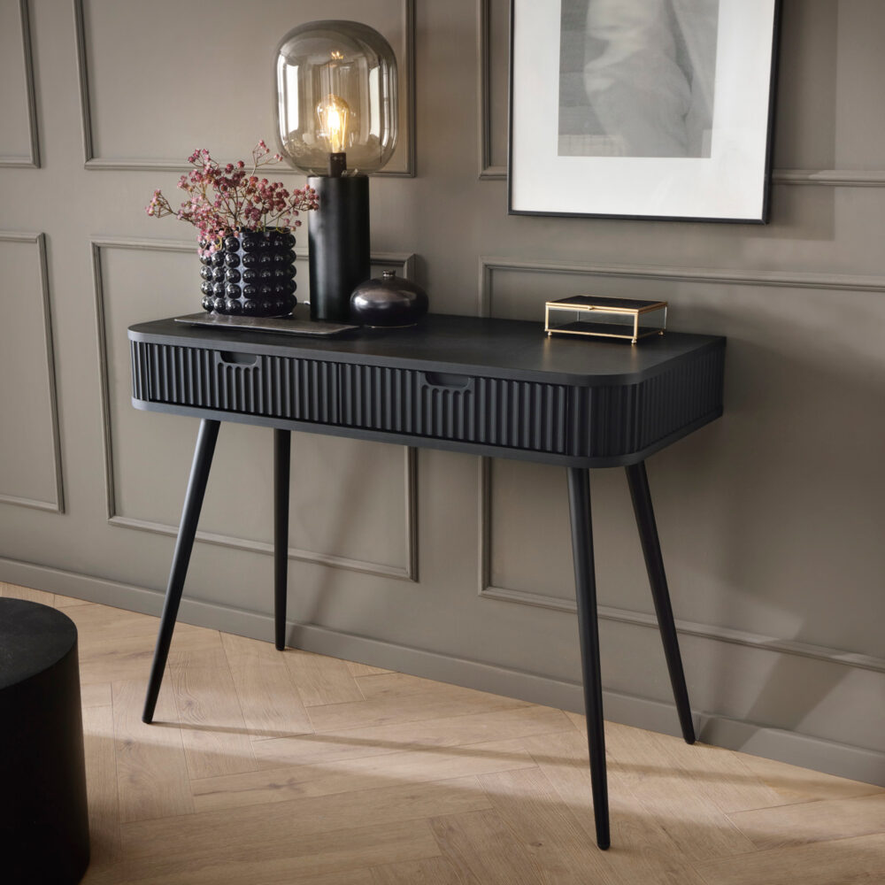 Schminktisch MORDEN – Schwarz – Riffel-Fronten – 2 Schubladen – Breite 103 cm, Höhe 80 cm, Tiefe 49 cm – Bild 2