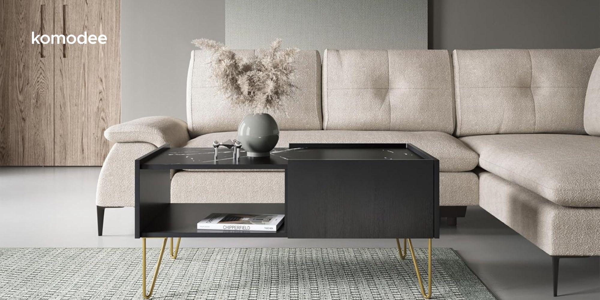 Couchtisch aus Holz im modernen Wohnzimmer