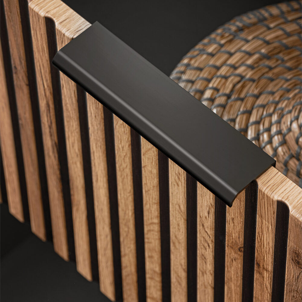 Hängeschrank mit Waschbecken und Arbeitsplatte TILO – schwarzer Korpus – gefräste Fronten in Wotan-Eiche – 2 Schubladen – 60 x 75 x 46 cm – Bild 7